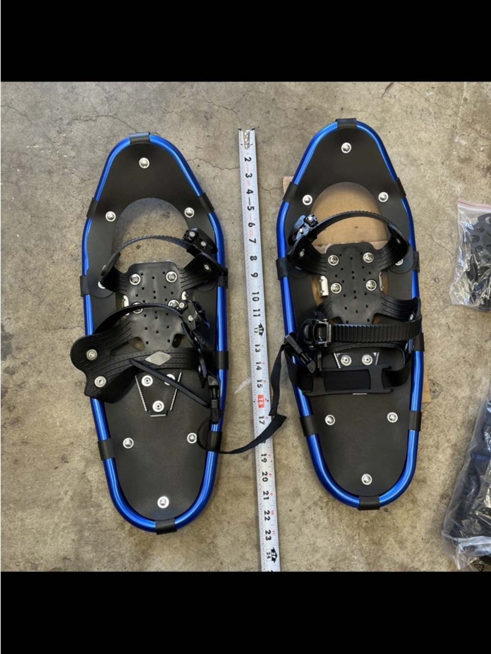 NWOTBlue Frame Adjustable Snowshoes